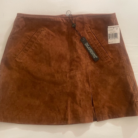NWT [BLANK NYC] SUEDE MINI SKIRT - NWT Sz 27 - Picture 3 of 6